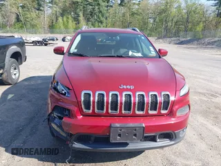 2014 Jeep Cherokee Latitude z VIN 1C4PJMCS5EW287159, wystawiony jako IAAI lot #42210599 z przebiegiem 111 945 mil mil oraz . Historia ofert i sprzedaży dostępna na DreamBid. Obrazek 6.