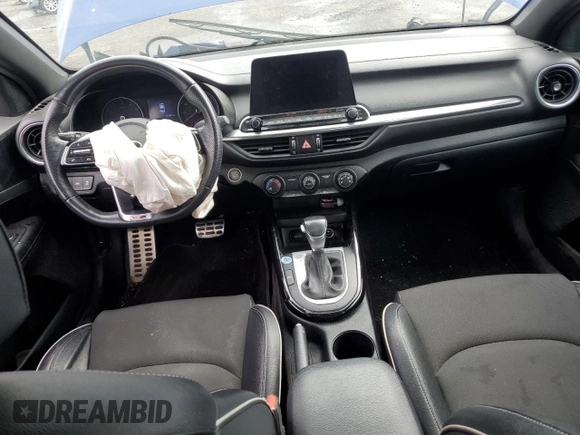 2021 Kia Forte GT-Line z VIN 3KPF34AD6ME280868, wystawiony jako Copart lot #52395955 z przebiegiem 60 967 mil mil oraz Szkoda całkowita • Salvage title. Historia ofert i sprzedaży dostępna na DreamBid. Obrazek 8.