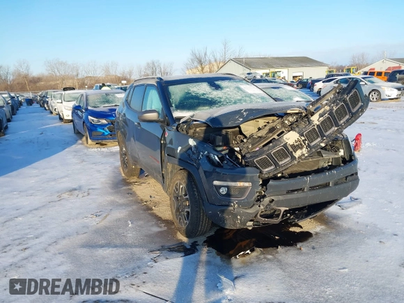 2018 Jeep Compass Trailhawk with VIN 3C4NJDDB4JT501774, listed as a IAAI auction lot 41537713 with 50,834 mi miles and . Bid and sale history available at carsss.com. Image 1.