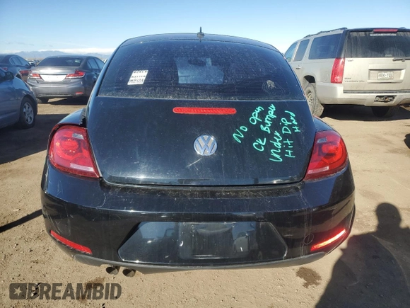 2012 Volkswagen Beetle Entry z VIN 3VWFP7AT2CM616322, wystawiony jako Copart lot #47822335 z przebiegiem 101 941 mil mil oraz Szkoda całkowita • Salvage title. Historia ofert i sprzedaży dostępna na DreamBid. Obrazek 6.