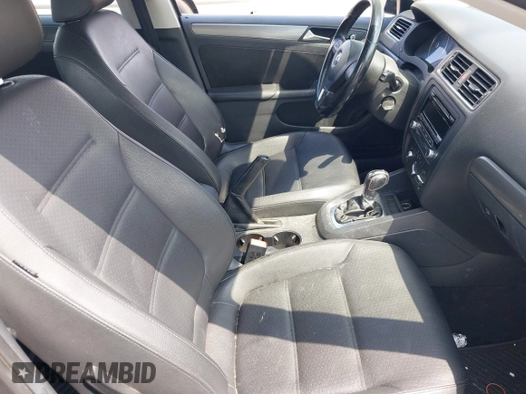 2013 Volkswagen Jetta TDI w/Premium with VIN 3VWLL7AJ2DM278015, listed as a IAAI auction lot 42619604 with 96,843 mi miles and . Bid and sale history available at DreamBid. Image 5.