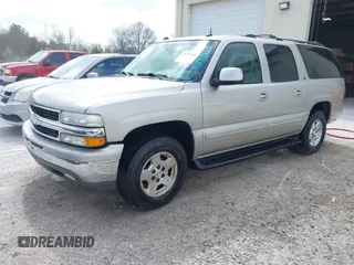2004 Chevrolet Suburban LS with VIN 3GNEC16Z74G119360, listed as a IAAI auction lot 41837768 with 266,029 mi miles. Bid and sale history available at carsss.com. Image 2.