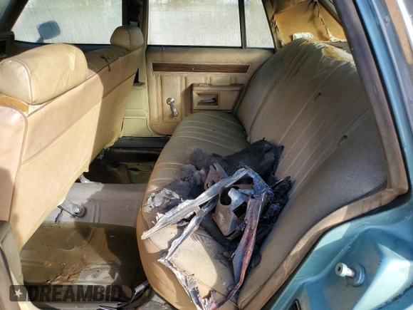 1977 Chevrolet Impala с VIN IL69U7J272968, выставлен на аукционе Copart как лот 75909154 с пробегом Не указан миль и Списание • Salvage title. История ставок и продаж доступна на DreamBid. Изображение 10.