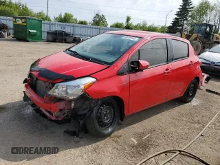 2013 Toyota Yaris L z VIN JTDKTUD39DD566152, wystawiony jako Copart lot #60436165 z przebiegiem 79 769 mil mil oraz Czysty tytuł • Clean title. Historia ofert i sprzedaży dostępna na DreamBid. Obrazek 1.