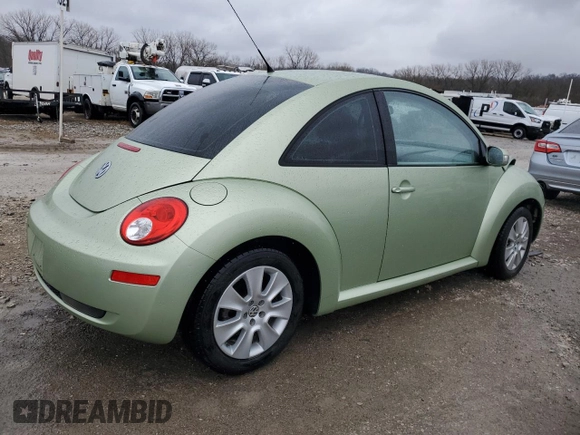 2008 Volkswagen New Beetle Coupe S with VIN 3VWPW31CX8M513351, listed as a Copart auction lot 49517555 with 0 mi miles and Salvage Title. Bid and sale history available at carsss.com. Image 3.