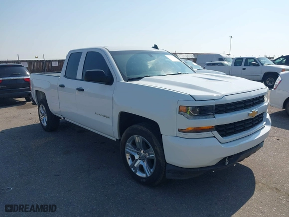 2016 Chevrolet Silverado 1500 Custom with VIN 1GCVKPEC8GZ222688, listed as a IAAI auction lot 39995351 with 105,539 mi miles. Bid and sale history available at carsss.com. Image 1.