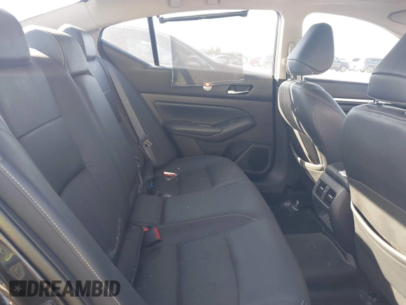2019 Nissan Altima SL with VIN 1N4BL4EW8KC137862, listed as a IAAI auction lot 41765282 with 54,742 mi miles and . Bid and sale history available at carsss.com. Image 8.