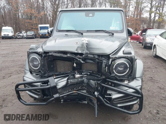 2019 Mercedes-Benz G 63 AMG with VIN WDCYC7HJXKX301279, listed as a IAAI auction lot 41427069 with 59,556 mi miles and . Bid and sale history available at DreamBid. Image 12.