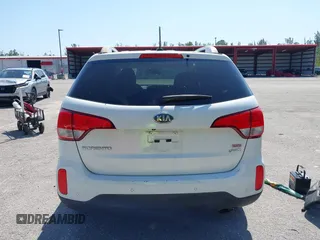 2015 Kia Sorento LX with VIN 5XYKT3A67FG657336, listed as a IAAI auction lot 41761446 with 73,123 mi miles. Bid and sale history available at carsss.com. Image 16.