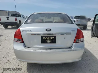 2009 Kia Spectra EX with VIN KNAFE221895621447, listed as a Copart auction lot 58084584 with 187,910 mi miles and Clean Title. Bid and sale history available at carsss.com. Image 6.
