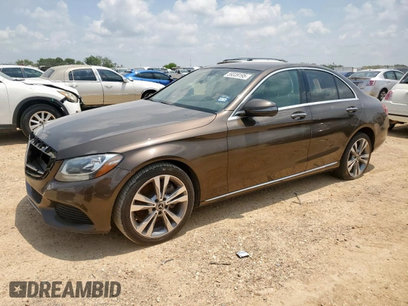 2017 Mercedes-Benz C 300 z VIN 55SWF4JB9HU217123, wystawiony jako Copart lot #59339195 z przebiegiem 136 805 mil mil oraz Czysty tytuł • Clean title. Historia ofert i sprzedaży dostępna na DreamBid. Obrazek 1.