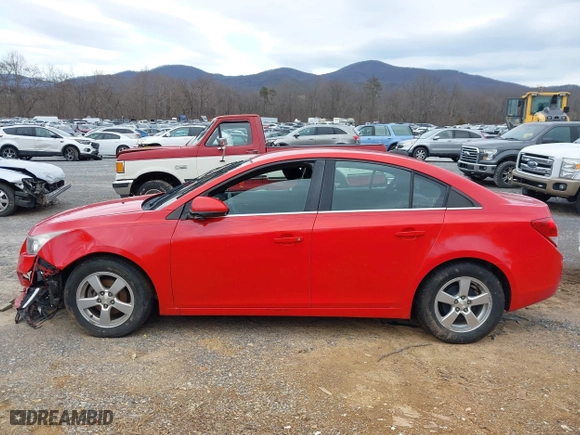 2015 Chevrolet Cruze LT with VIN 1G1PC5SB4F7160120, listed as a IAAI auction lot 41597895 with 79,360 mi miles. Bid and sale history available at carsss.com. Image 15.