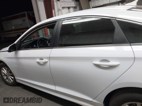 2018 Hyundai Sonata SE with VIN 5NPE24AF9JH698963, listed as a IAAI auction lot 42107412 with 107,047 mi miles and . Bid and sale history available at carsss.com. Image 14.