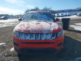 2018 Jeep Compass Sport with VIN 3C4NJCAB8JT124347, listed as a IAAI auction lot 41349666 with 122,058 mi miles. Bid and sale history available at carsss.com. Image 12.