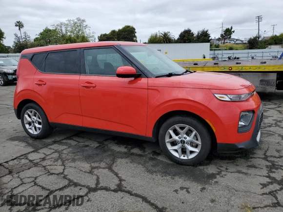 2022 Kia Soul LX with VIN KNDJ23AU8N7158876, listed as a Copart auction lot 53147065 with 64,442 mi miles and Clean Title. Bid and sale history available at DreamBid. Image 4.