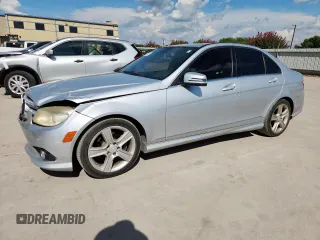 2010 Mercedes-Benz C 300 Sport с VIN WDDGF5EB9AR092040, выставлен на аукционе Copart как лот 66492435 с пробегом 215 100 миль миль и Чистый • Clean title. История ставок и продаж доступна на DreamBid. Изображение 1.