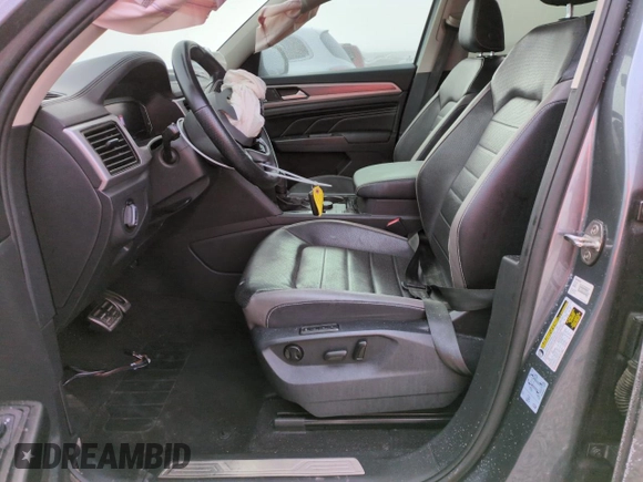 2021 Volkswagen Atlas SEL Premium R-Line with VIN 1V2FR2CAXMC504266, listed as a Copart auction lot 83376524 with 65,375 mi miles and Salvage title. Bid and sale history available at DreamBid. Image 7.