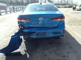 2018 Hyundai Sonata Sport with VIN 5NPE34AF4JH701183, listed as a IAAI auction lot 41901813 with 99,132 mi miles and . Bid and sale history available at carsss.com. Image 16.