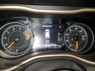 2016 Jeep Cherokee Limited with VIN 1C4PJMDSXGW318746, listed as a Copart auction lot 52601625 with 198,354 mi miles and Salvage title. Bid and sale history available at DreamBid. Image 9.