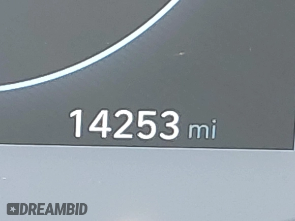 2022 Hyundai Ioniq 5 Limited with VIN KM8KRDAF3NU103837, listed as a IAAI auction lot 41329578 with 14,253 mi miles and . Bid and sale history available at DreamBid. Image 16.