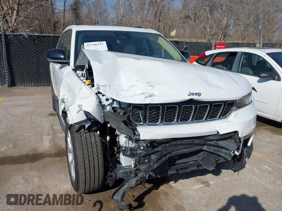 2022 Jeep Grand Cherokee Limited с VIN 1C4RJKBG8N8586661, выставлен на аукционе IAAI как лот 41760327 с пробегом 43 894 миль миль и . История ставок и продаж доступна на DreamBid. Изображение 6.
