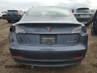 2021 Tesla Model 3 Long Range z VIN 5YJ3E1EB2MF066149, wystawiony jako Copart lot #53374765 z przebiegiem 119 771 mil mil oraz Szkoda całkowita • Salvage title. Historia ofert i sprzedaży dostępna na DreamBid. Obrazek 6.