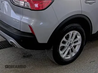 2022 Ford Escape SE с VIN 1FMCU9G66NUB40825, выставлен на аукционе IAAI как лот 42733892 с пробегом 35 913 миль миль и . История ставок и продаж доступна на DreamBid. Изображение 16.