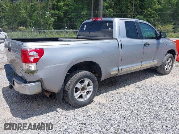 2010 Toyota Tundra z VIN 5TFUW5F16AX119032, wystawiony jako IAAI lot #42442454 z przebiegiem 221 804 mil mil oraz . Historia ofert i sprzedaży dostępna na DreamBid. Obrazek 4.