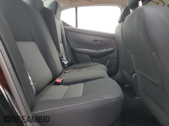 2024 Nissan Sentra SV z VIN 3N1AB8CV6RY208443, wystawiony jako Copart lot #64027205 z przebiegiem 21 217 mil mil oraz Czysty tytuł • Clean title. Historia ofert i sprzedaży dostępna na DreamBid. Obrazek 10.