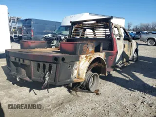 1999 Ford F-350 with VIN 1FTWX32F4XEC30730, listed as a Copart auction lot 83823424 with Not provided miles and Non repairable. Bid and sale history available at DreamBid. Image 3.
