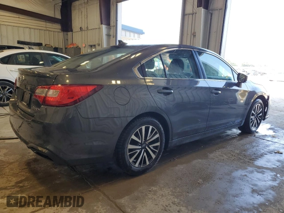 2018 Subaru Legacy Premium z VIN 4S3BNAC61J3004400, wystawiony jako Copart lot #62475435 z przebiegiem 78 049 mil mil oraz Nie do naprawy • Non repairable. Historia ofert i sprzedaży dostępna na DreamBid. Obrazek 3.