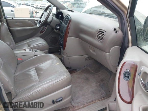 2002 Chrysler Town & Country Limited with VIN 2C8GP64L22R668133, listed as a IAAI auction lot 41941464 with 203,319 mi miles. Bid and sale history available at carsss.com. Image 5.