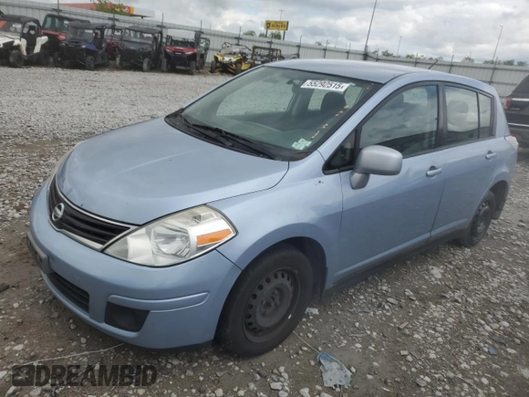 2011 Nissan Versa SL z VIN 3N1BC1CP4BL511654, wystawiony jako Copart lot #55292515 z przebiegiem 280 313 mil mil oraz Czysty tytuł • Clean title. Historia ofert i sprzedaży dostępna na DreamBid. Obrazek 1.