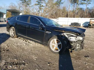 2016 Kia K900 Premium with VIN KNALT4D38G6031579, listed as a Copart auction lot 43846295 with 235,577 mi miles and Salvage Title. Bid and sale history available at carsss.com. Image 4.