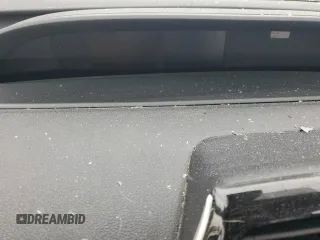 2019 Toyota Prius L Eco z VIN JTDKARFU0K3087436, wystawiony jako Copart lot #55699135 z przebiegiem Nie podano mil oraz Szkoda całkowita • Salvage title. Historia ofert i sprzedaży dostępna na DreamBid. Obrazek 9.