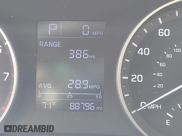 2017 Hyundai Elantra SE z VIN 5NPD84LFXHH191863, wystawiony jako IAAI lot #42272222 z przebiegiem 88 796 mil mil oraz . Historia ofert i sprzedaży dostępna na DreamBid. Obrazek 15.