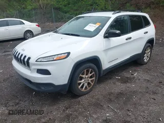 2017 Jeep Cherokee Altitude z VIN 1C4PJLAS8HW663337, wystawiony jako IAAI lot #41872749 z przebiegiem 188 153 mil mil oraz . Historia ofert i sprzedaży dostępna na DreamBid. Obrazek 17.