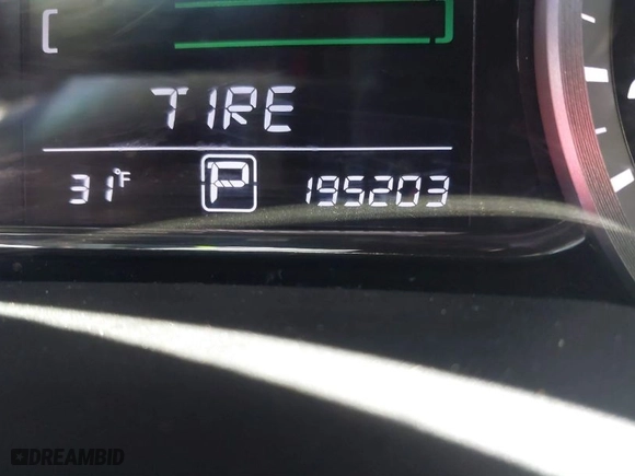 2014 Nissan Sentra SV with VIN 3N1AB7AP1EL658555, listed as a IAAI auction lot 41288954 with 195,203 mi miles. Bid and sale history available at carsss.com. Image 15.