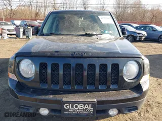 2014 Jeep Patriot Sport with VIN 1C4NJPBA3ED888275, listed as a IAAI auction lot 41439293 with 149,129 mi miles. Bid and sale history available at carsss.com. Image 13.