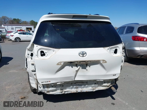 2016 Toyota Sienna LE AAS with VIN 5TDKK3DC0GS718129, listed as a IAAI auction lot 41818130 with 145,863 mi miles. Bid and sale history available at carsss.com. Image 16.
