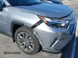 2024 Toyota RAV4 XLE Premium с VIN 2T3C1RFV0RC272866, выставлен на аукционе IAAI как лот 42249629 с пробегом 12 765 миль миль и . История ставок и продаж доступна на DreamBid. Изображение 18.