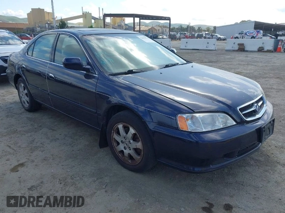 2000 Acura TL with VIN 19UUA5673YA043335, listed as a IAAI auction lot 42078273 with 104,354 mi miles. Bid and sale history available at carsss.com. Image 1.