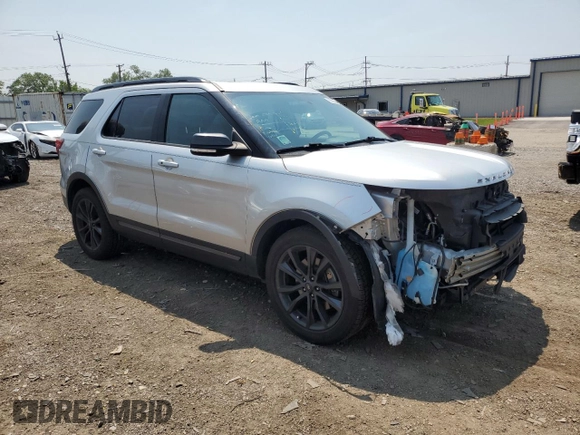 2018 Ford Explorer XLT with VIN 1FM5K7D88JGA52781, listed as a Copart auction lot 60280685 with 59,687 mi miles and Salvage title. Bid and sale history available at DreamBid. Image 4.