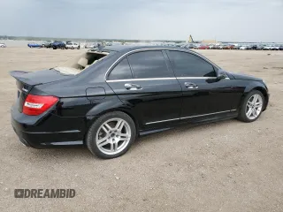 2014 Mercedes-Benz C 300 Sport z VIN WDDGF8AB6ER313428, wystawiony jako Copart lot #58425515 z przebiegiem 99 539 mil mil oraz Czysty tytuł • Clean title. Historia ofert i sprzedaży dostępna na DreamBid. Obrazek 3.