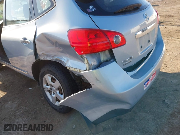 2015 Nissan Rogue S with VIN JN8AS5MVXFW261910, listed as a IAAI auction lot 41769475 with 160,783 mi miles and . Bid and sale history available at DreamBid. Image 6.