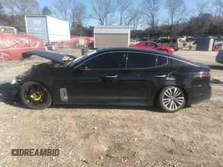 2018 Kia Stinger Premium with VIN KNAE25LA4J6014190, listed as a IAAI auction lot 41163976 with 67,976 mi miles. Bid and sale history available at carsss.com. Image 15.