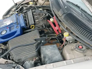 2000 Dodge Neon Highline z VIN 1B3ES46C1YD680067, wystawiony jako IAAI lot #41461937 z przebiegiem 254 719 mil mil oraz . Historia ofert i sprzedaży dostępna na DreamBid. Obrazek 19.