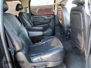 2008 Cadillac Escalade z VIN 1GYFC66898R195597, wystawiony jako Copart lot #87352834 z przebiegiem 154 045 mil mil oraz Szkoda całkowita • Salvage title. Historia ofert i sprzedaży dostępna na DreamBid. Obrazek 11.