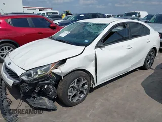 2021 Kia Forte LXS с VIN 3KPF24AD6ME288942, выставлен на аукционе IAAI как лот 42315603 с пробегом 131 843 миль миль и . История ставок и продаж доступна на DreamBid. Изображение 2.