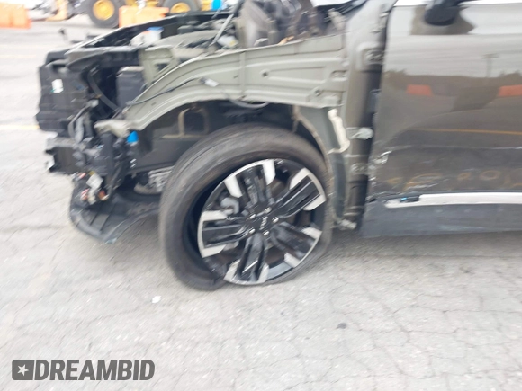 2024 Kia Telluride SX Prestige X-Line with VIN 5XYP5DGC2RG417456, listed as a IAAI auction lot 42110480 with 20,099 mi miles and . Bid and sale history available at DreamBid. Image 6.